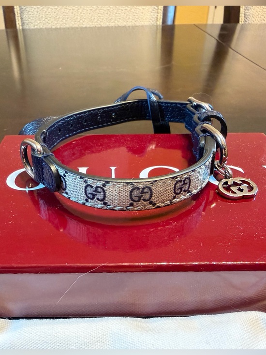 Gucci Other - New Authentic Gucci GG Supreme Logo Pet Leather Collar Cat Dog XXS